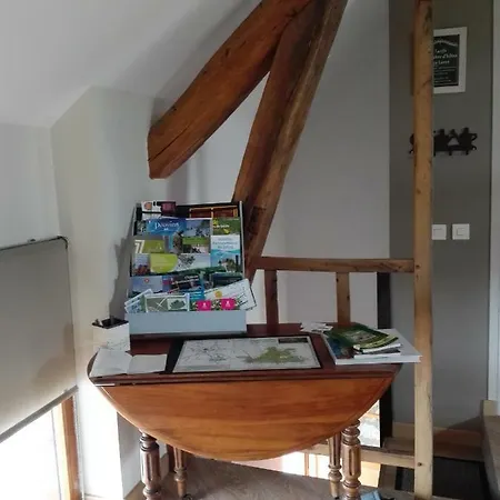 D'hotes Des Lores Bed & Breakfast Ury